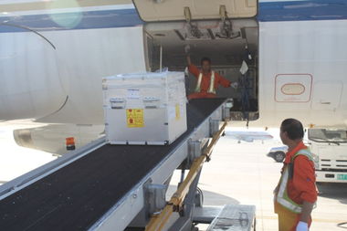 東航西北分公司貨運(yùn)部保障韓國(guó)三星產(chǎn)品運(yùn)輸